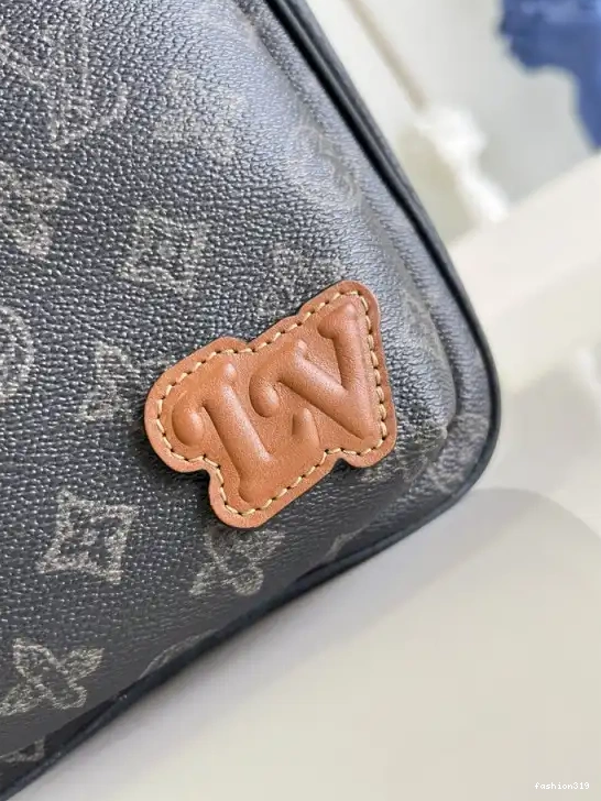 VUITTON AVENUE BAG LOUIS SLING NM 0324